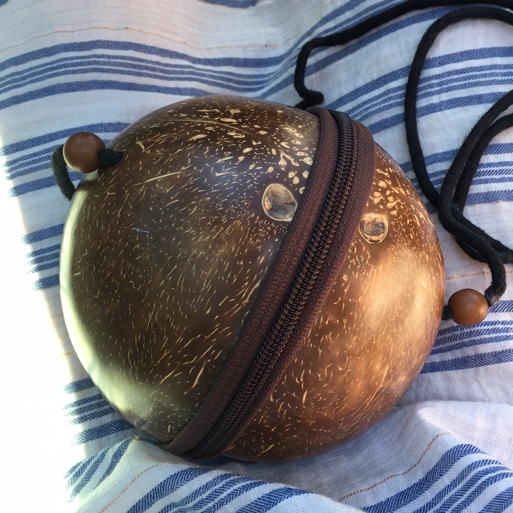 Coconut purse